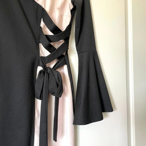 00s Black and Blush Bell Sleeve Collar Dress - Picture 2 of 6